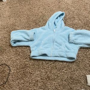 Blue fluffy cropped zip up